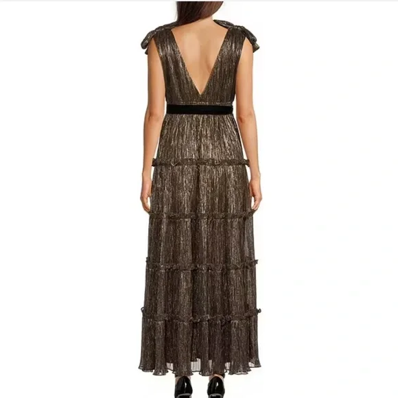 Sleeveless Metallic Bow Detail Tiered Maxi Dress - Picture 2 of 3